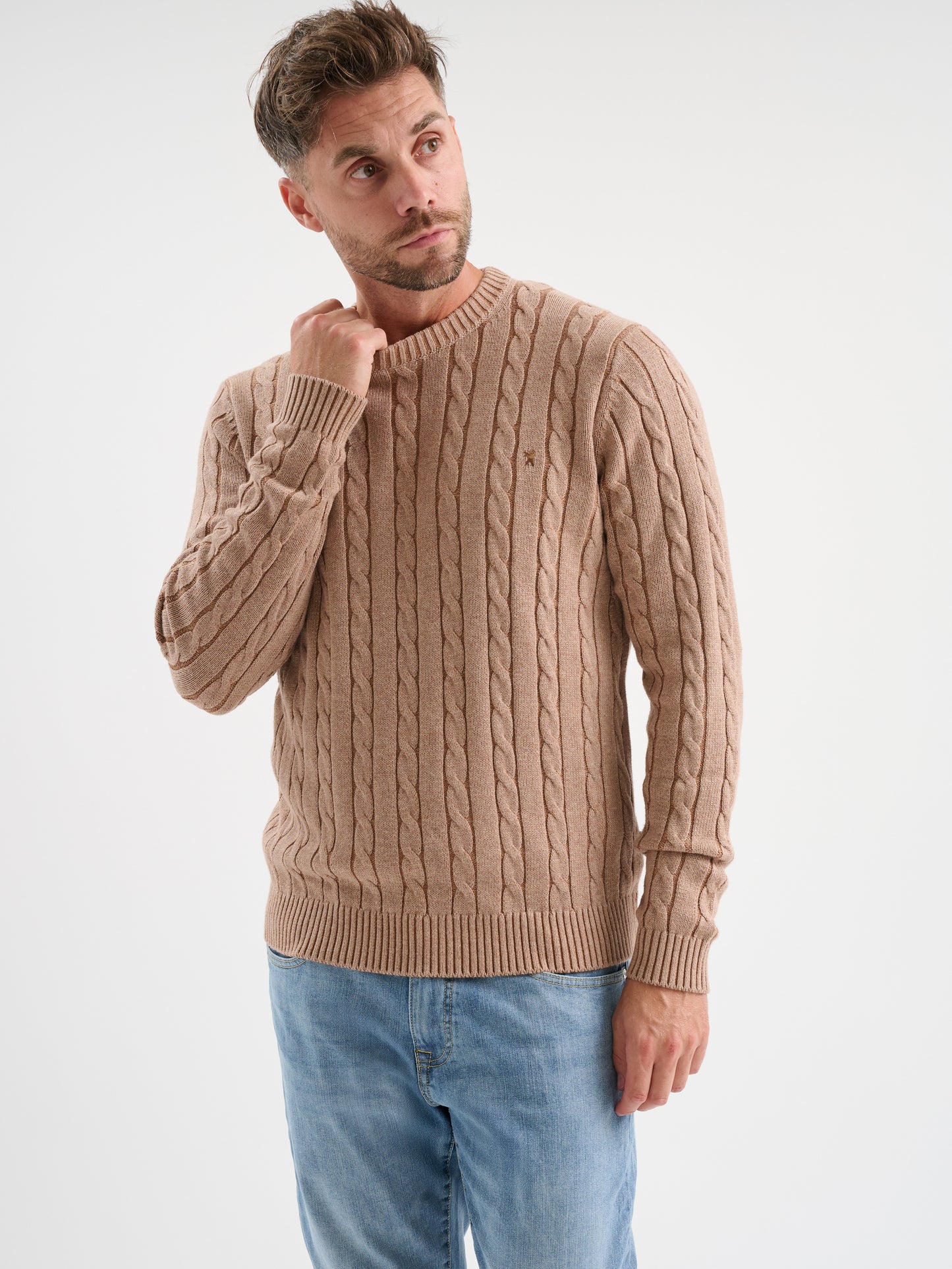 Maglia girocollo in treccia