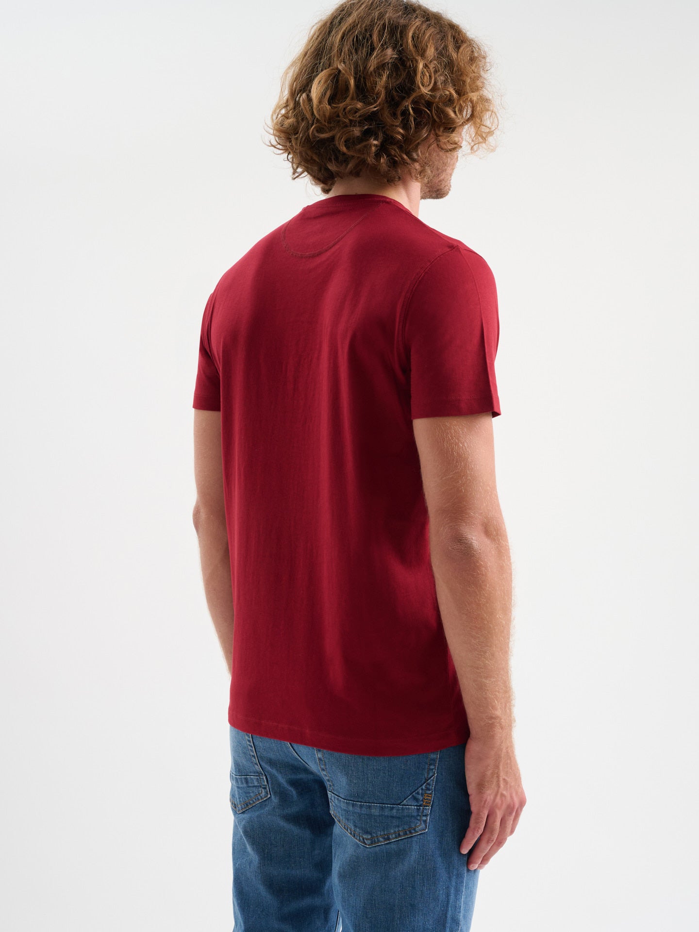 T-SHIRT A MANICHE CORTE