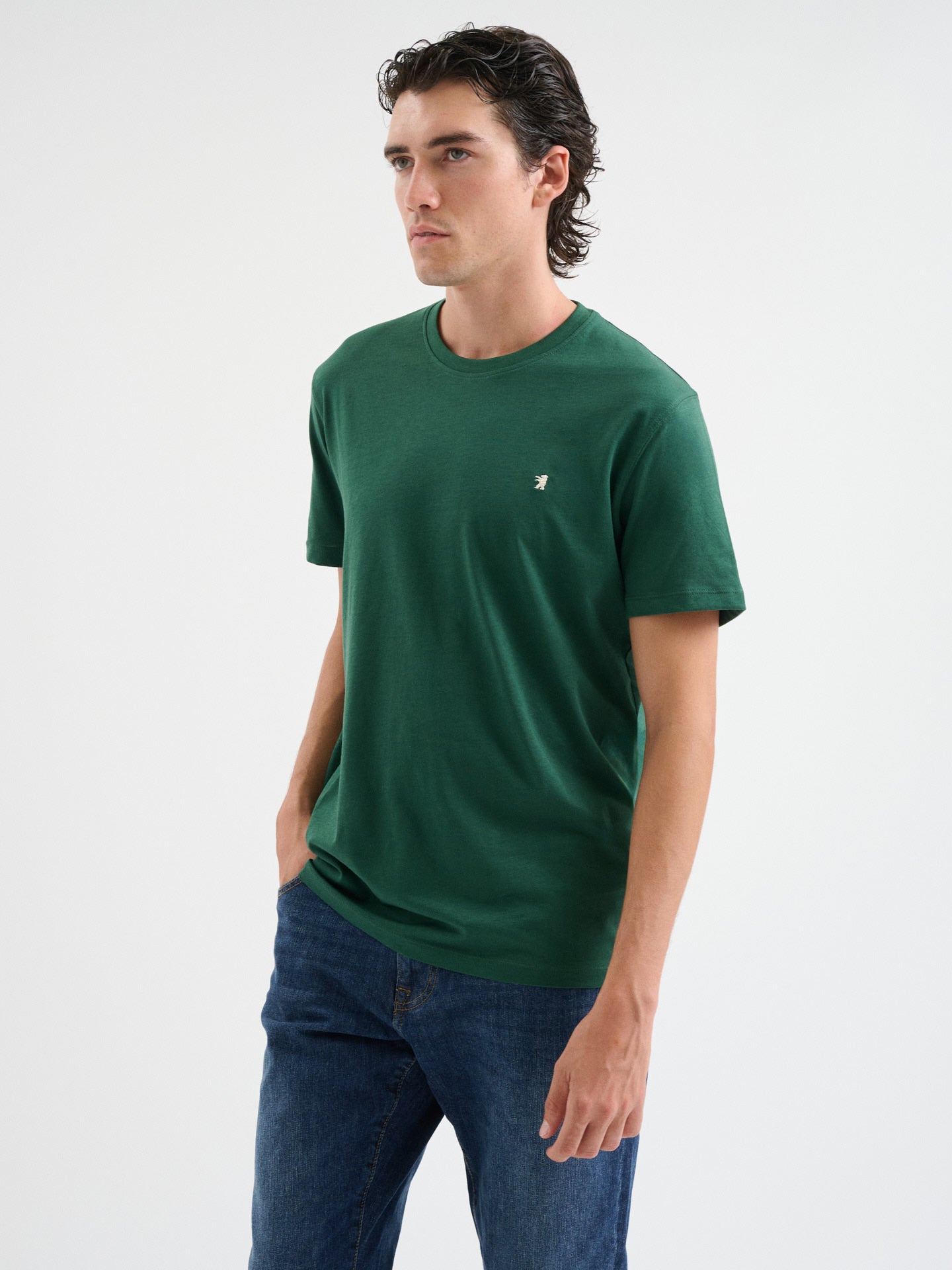 T-SHIRT A MANICHE CORTE