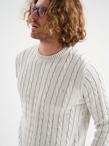 Maglia girocollo in treccia