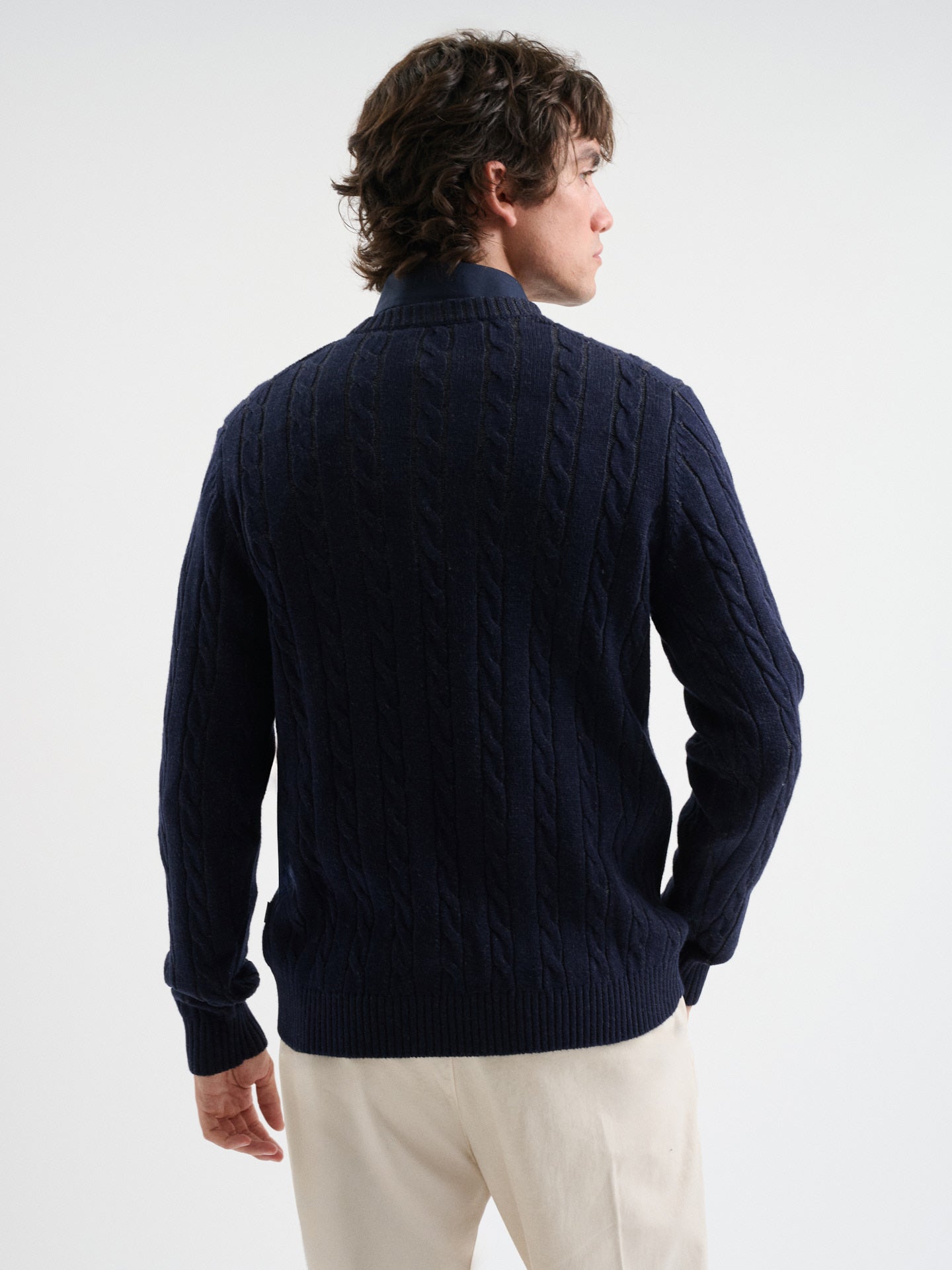 Maglia girocollo in treccia