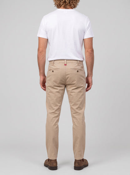 Pantalone Chino