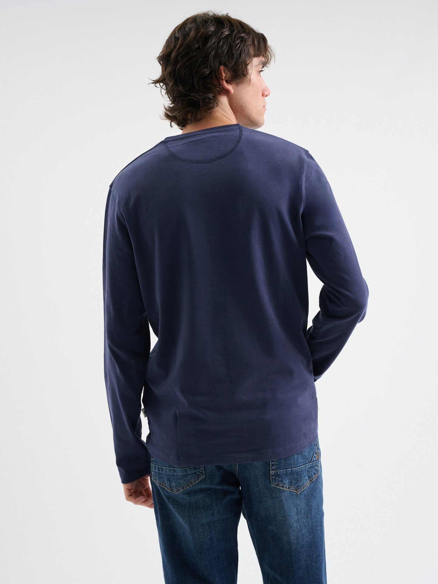 T-SHIRT A MANICHE LUNGHE