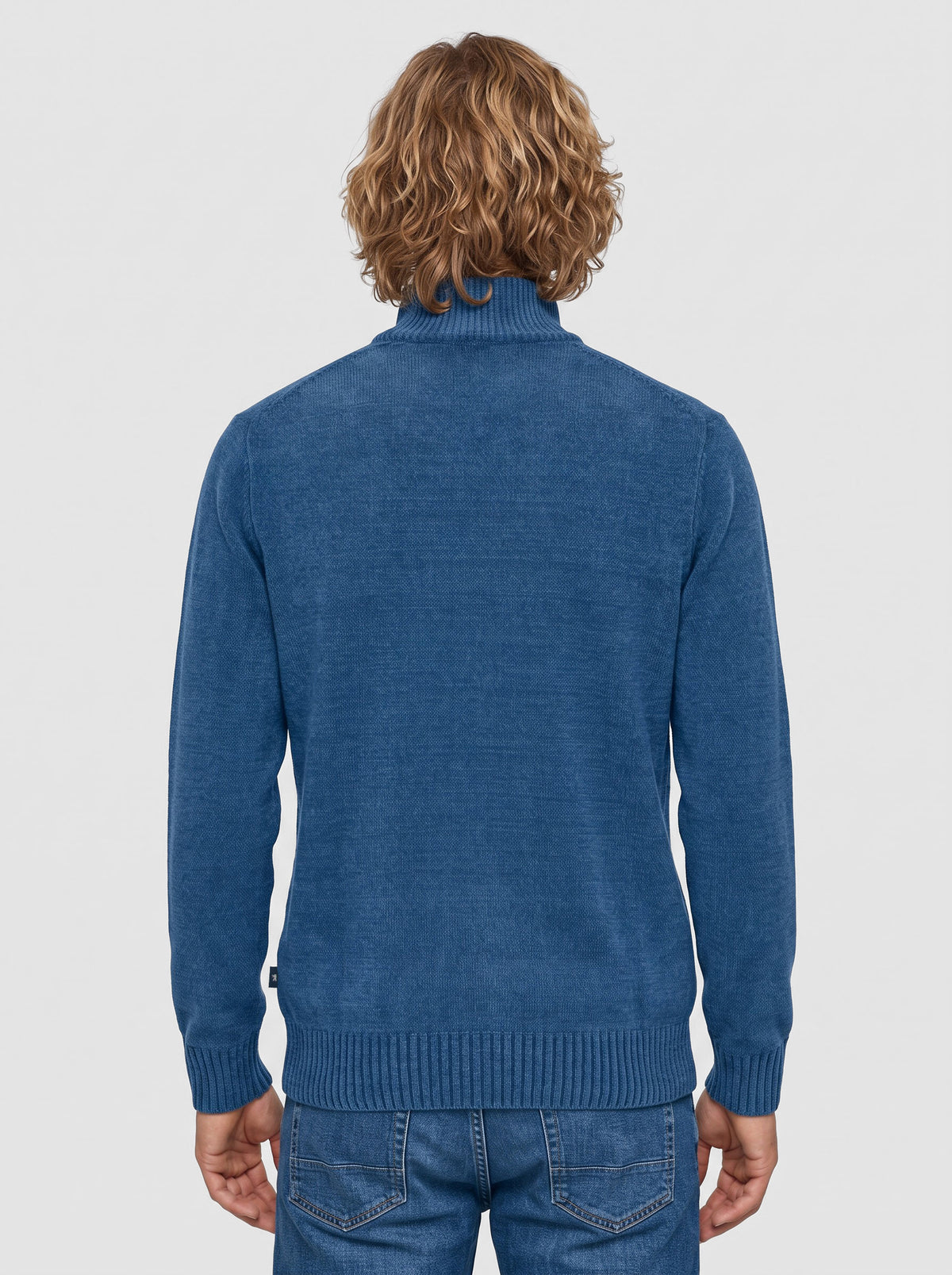 Maglia in Filato di Ciniglia